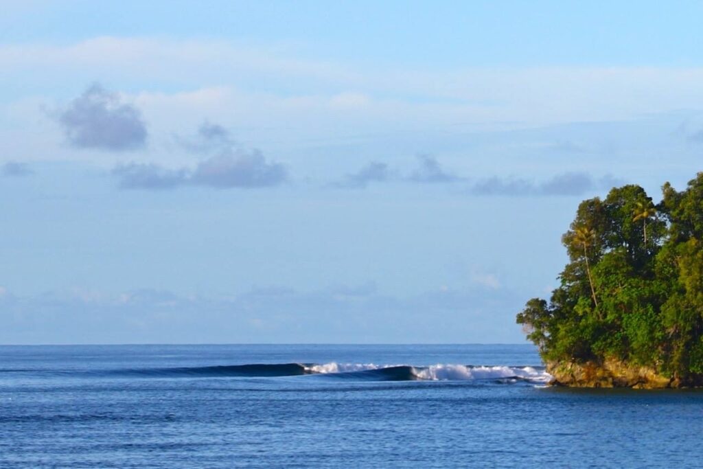 Laneez Goes To Indonesia - Surf Trip - Boat Trip - Sumatra